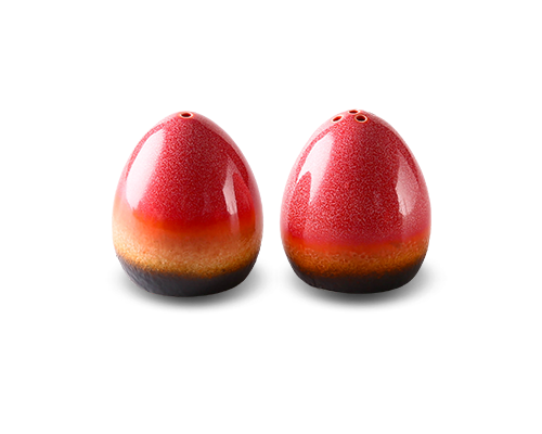 Egg-shaped Salt & Pepper Shakers